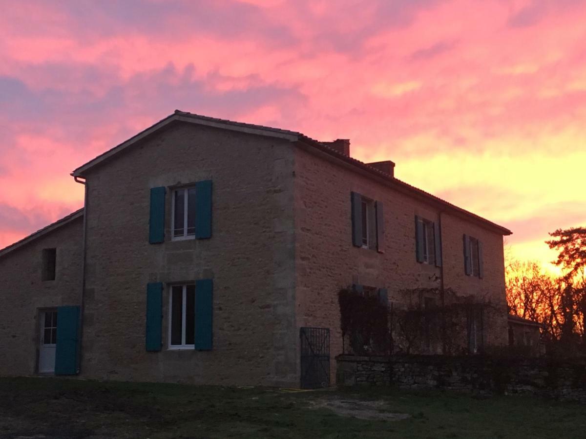 Gites Les Demeures De Valette Azay-le-Brule Exteriör bild